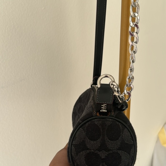 Coach barrel bag - Picture 2 of 4